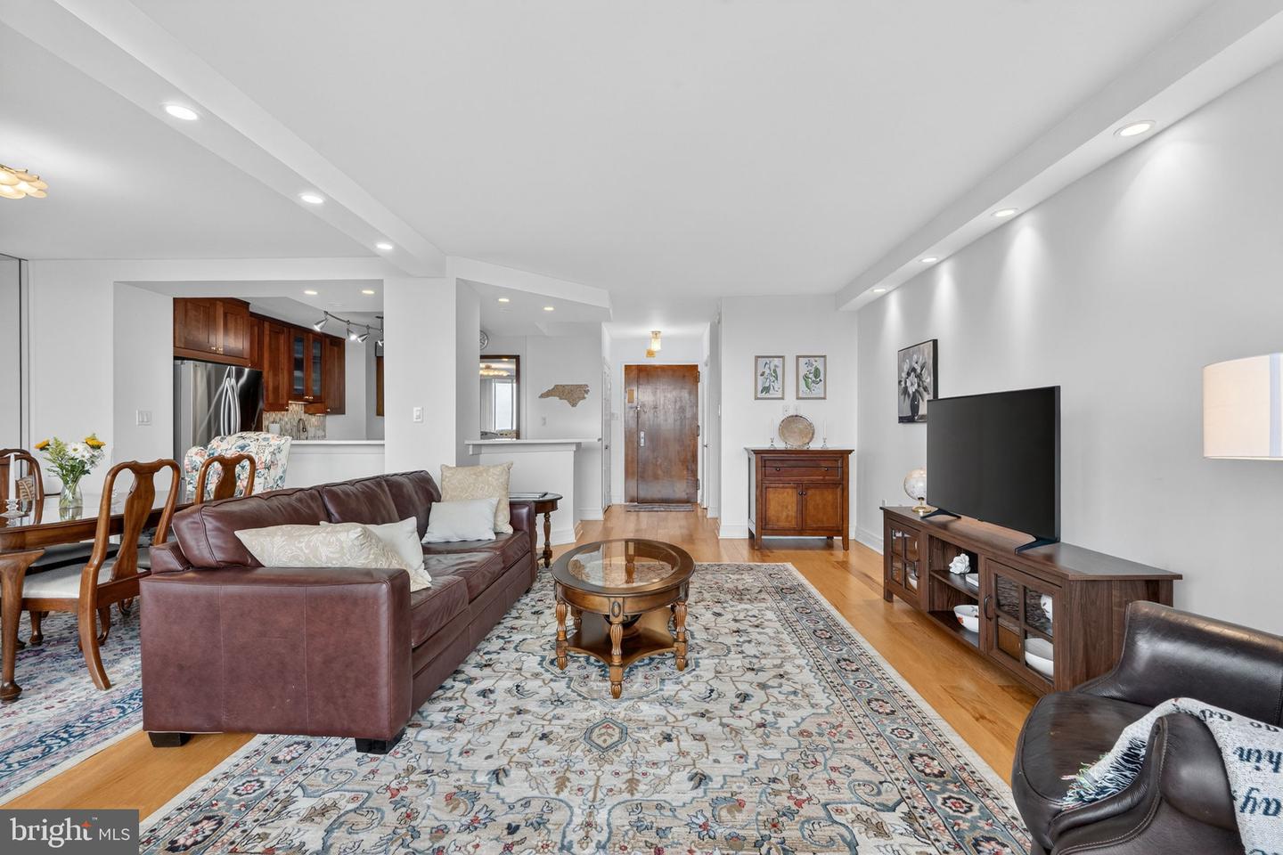 400 MADISON ST #1810, ALEXANDRIA, Virginia 22314, 1 Bedroom Bedrooms, ,1 BathroomBathrooms,Residential,For sale,400 MADISON ST #1810,VAAX2054766 MLS # VAAX2054766