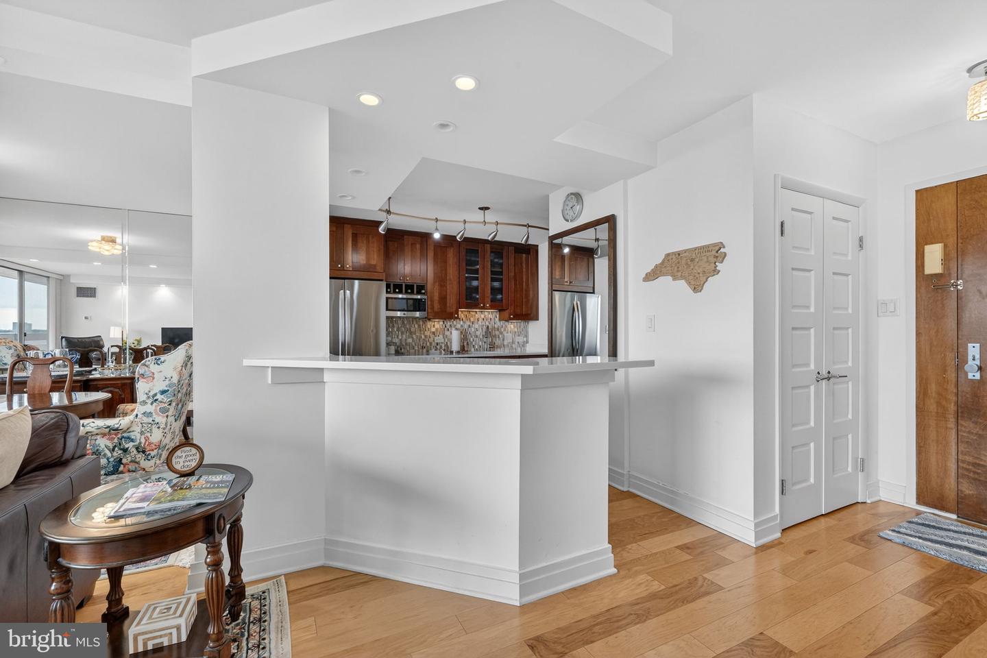 400 MADISON ST #1810, ALEXANDRIA, Virginia 22314, 1 Bedroom Bedrooms, ,1 BathroomBathrooms,Residential,For sale,400 MADISON ST #1810,VAAX2054766 MLS # VAAX2054766