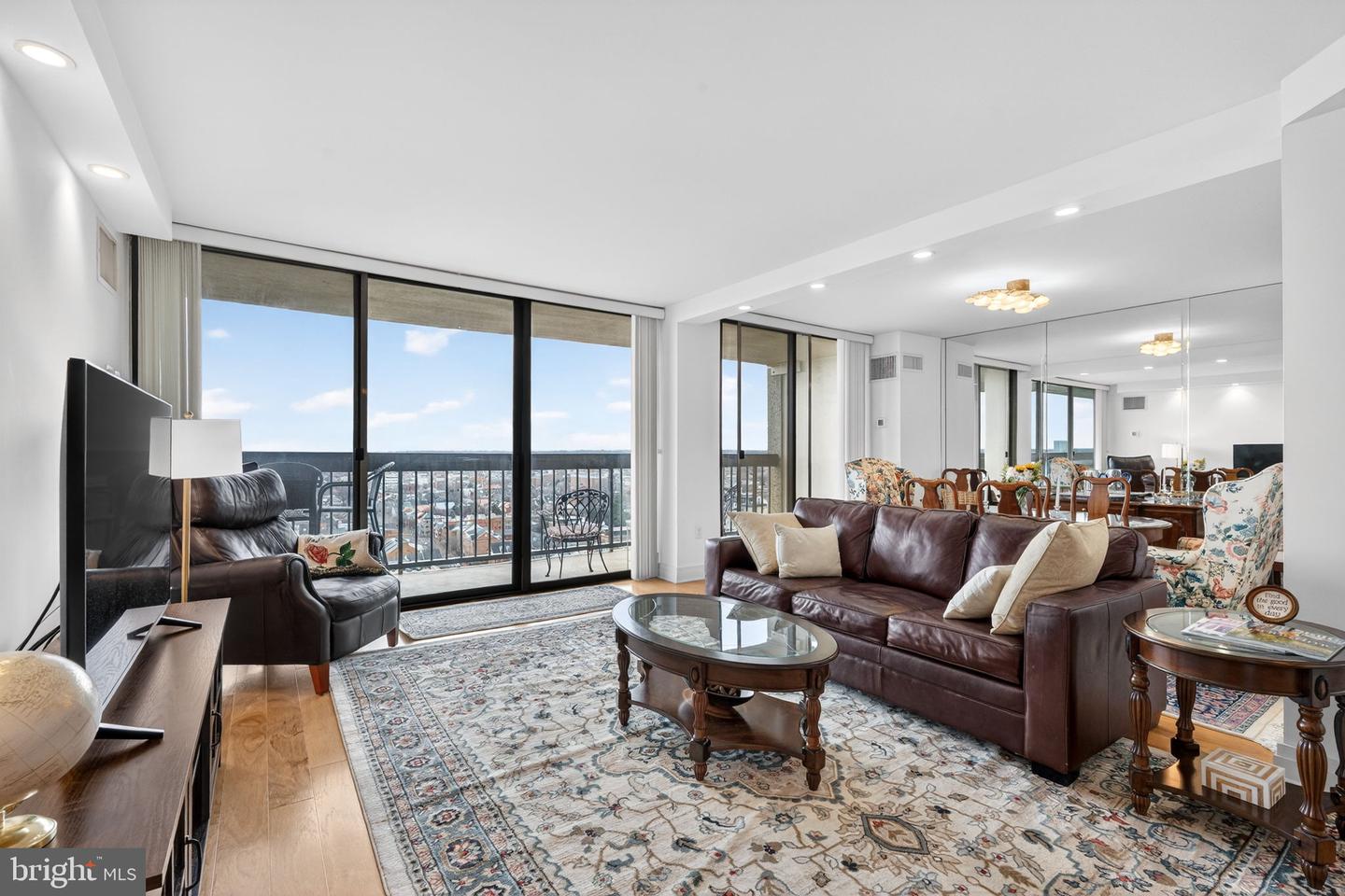 400 MADISON ST #1810, ALEXANDRIA, Virginia 22314, 1 Bedroom Bedrooms, ,1 BathroomBathrooms,Residential,For sale,400 MADISON ST #1810,VAAX2054766 MLS # VAAX2054766