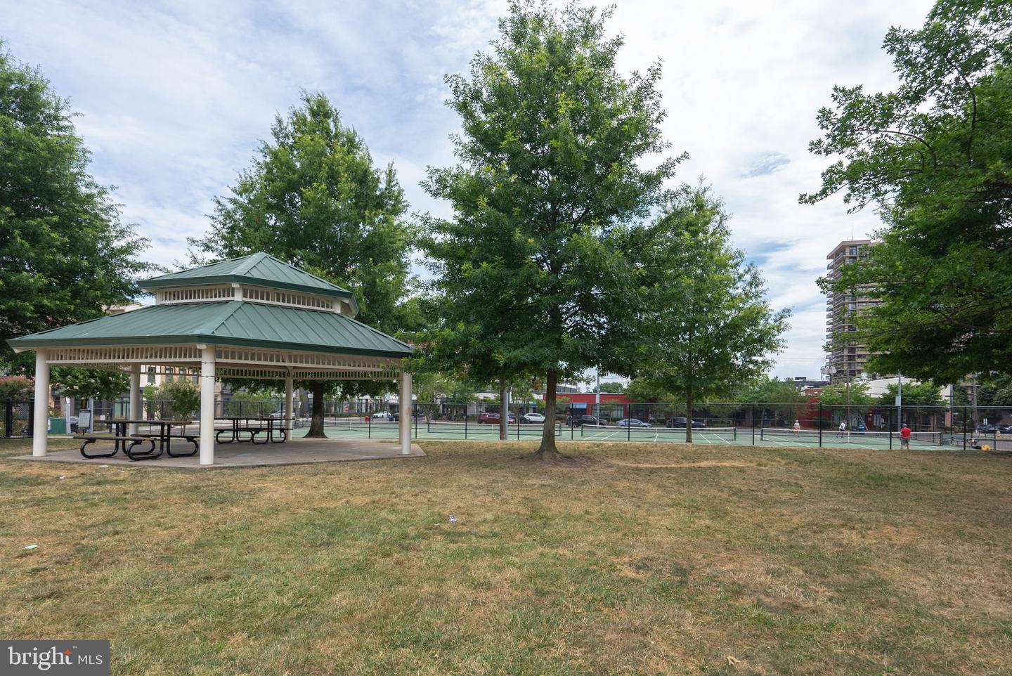 400 MADISON ST #1810, ALEXANDRIA, Virginia 22314, 1 Bedroom Bedrooms, ,1 BathroomBathrooms,Residential,For sale,400 MADISON ST #1810,VAAX2054766 MLS # VAAX2054766