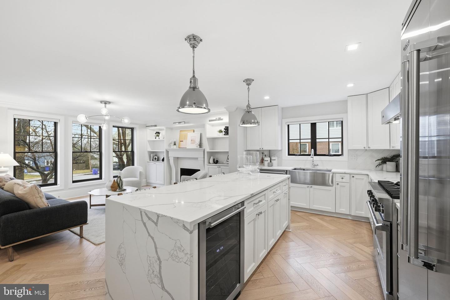 2505 N KENILWORTH ST, ARLINGTON, Virginia 22207, 5 Bedrooms Bedrooms, ,3 BathroomsBathrooms,Residential,For sale,2505 N KENILWORTH ST,VAAR2069642 MLS # VAAR2069642