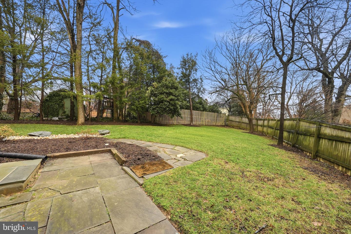 2505 N KENILWORTH ST, ARLINGTON, Virginia 22207, 5 Bedrooms Bedrooms, ,3 BathroomsBathrooms,Residential,For sale,2505 N KENILWORTH ST,VAAR2069642 MLS # VAAR2069642