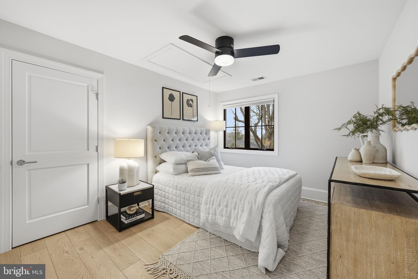 2505 N KENILWORTH ST, ARLINGTON, Virginia 22207, 5 Bedrooms Bedrooms, ,3 BathroomsBathrooms,Residential,For sale,2505 N KENILWORTH ST,VAAR2069642 MLS # VAAR2069642