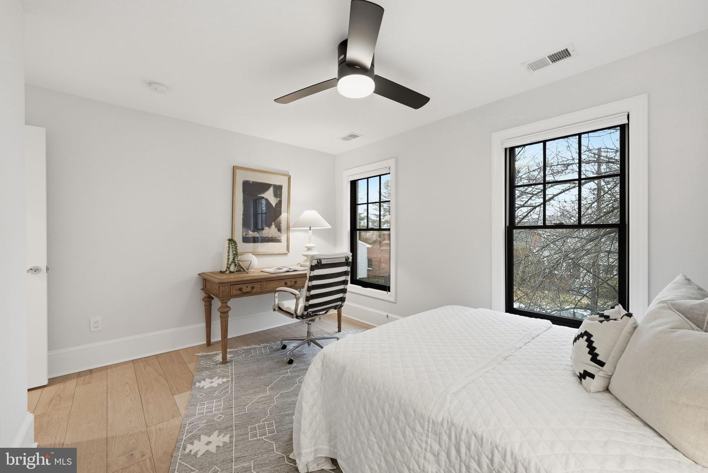 2505 N KENILWORTH ST, ARLINGTON, Virginia 22207, 5 Bedrooms Bedrooms, ,3 BathroomsBathrooms,Residential,For sale,2505 N KENILWORTH ST,VAAR2069642 MLS # VAAR2069642