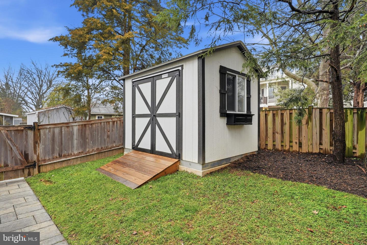 2505 N KENILWORTH ST, ARLINGTON, Virginia 22207, 5 Bedrooms Bedrooms, ,3 BathroomsBathrooms,Residential,For sale,2505 N KENILWORTH ST,VAAR2069642 MLS # VAAR2069642