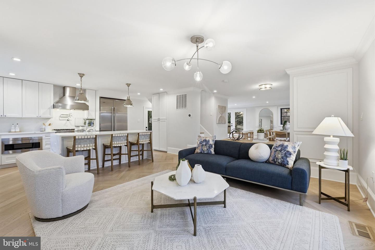 2505 N KENILWORTH ST, ARLINGTON, Virginia 22207, 5 Bedrooms Bedrooms, ,3 BathroomsBathrooms,Residential,For sale,2505 N KENILWORTH ST,VAAR2069642 MLS # VAAR2069642