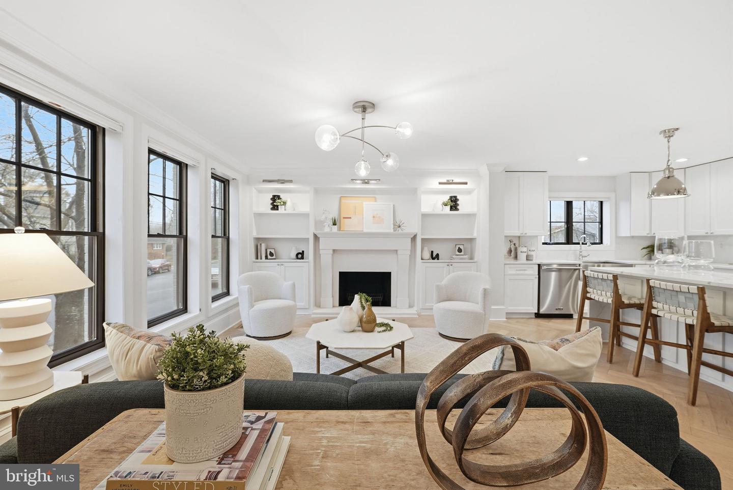 2505 N KENILWORTH ST, ARLINGTON, Virginia 22207, 5 Bedrooms Bedrooms, ,3 BathroomsBathrooms,Residential,For sale,2505 N KENILWORTH ST,VAAR2069642 MLS # VAAR2069642