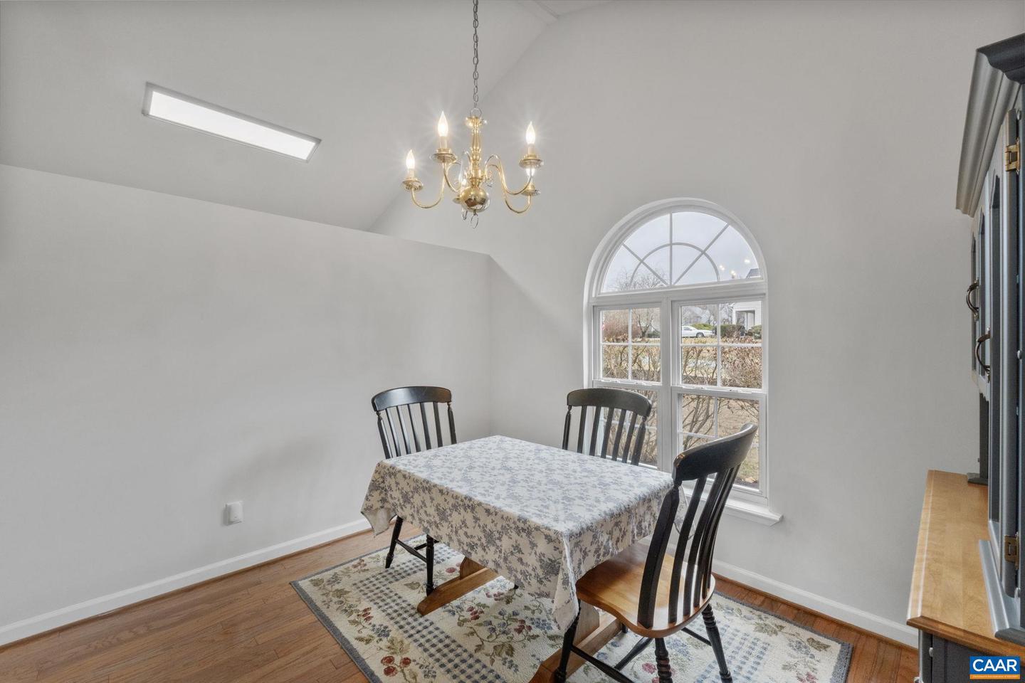 201 BUTTERCUP LN, CHARLOTTESVILLE, Virginia 22902, 2 Bedrooms Bedrooms, ,2 BathroomsBathrooms,Residential,For sale,201 BUTTERCUP LN,673936 MLS # 673936