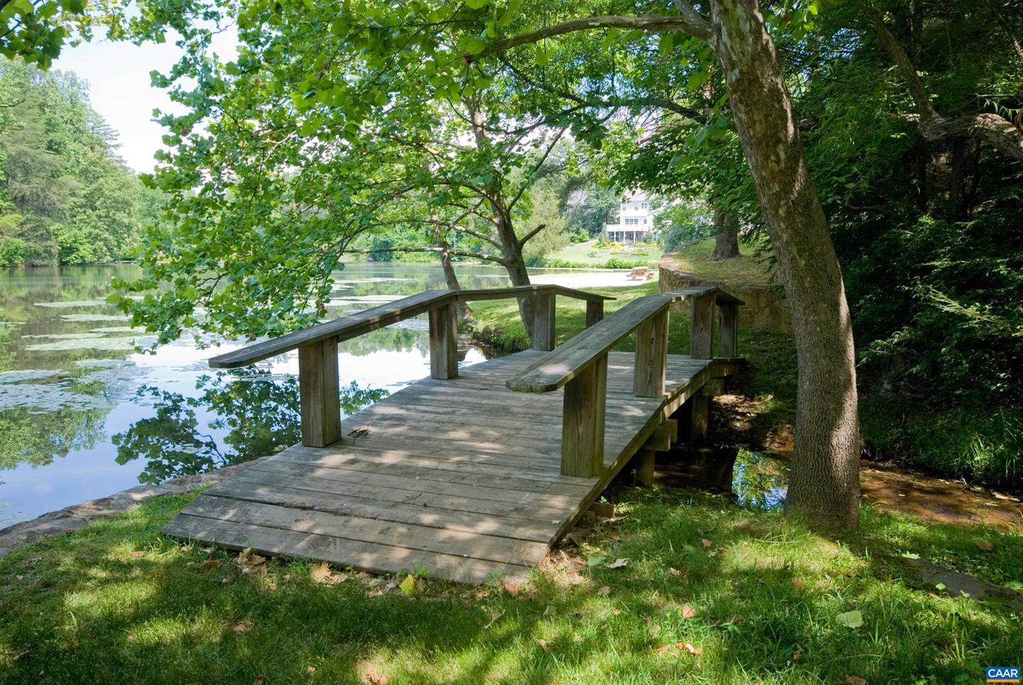 201 BUTTERCUP LN, CHARLOTTESVILLE, Virginia 22902, 2 Bedrooms Bedrooms, ,2 BathroomsBathrooms,Residential,For sale,201 BUTTERCUP LN,673936 MLS # 673936