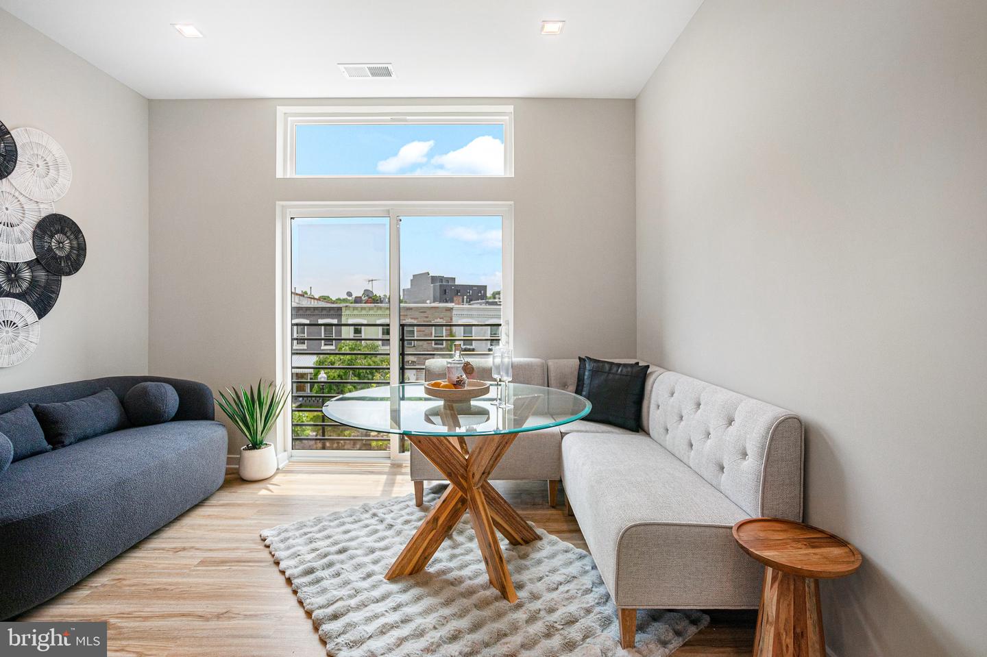 1358 FLORIDA AVE NE #208, WASHINGTON, District Of Columbia 20002, 1 Bedroom Bedrooms, ,1 BathroomBathrooms,Residential,For sale,1358 FLORIDA AVE NE #208,DCDC2248896 MLS # DCDC2248896