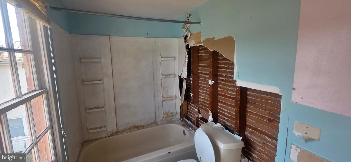 11 BRISTOL AVE, LURAY, Virginia 22835, 3 Bedrooms Bedrooms, ,2 BathroomsBathrooms,Residential,For sale,11 BRISTOL AVE,VAPA2006136 MLS # VAPA2006136