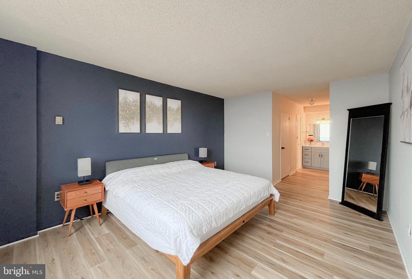 3705 S GEORGE MASON DR #1811S, FALLS CHURCH, Virginia 22041, 2 Bedrooms Bedrooms, ,1 BathroomBathrooms,Residential,For sale,3705 S GEORGE MASON DR #1811S,VAFX2294052 MLS # VAFX2294052