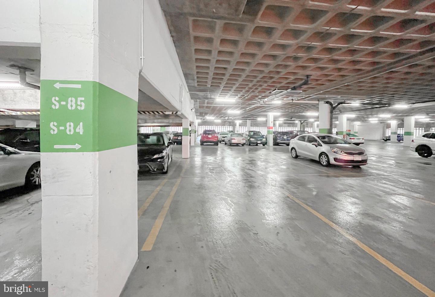 3705 S GEORGE MASON DR #1811S, FALLS CHURCH, Virginia 22041, 2 Bedrooms Bedrooms, ,1 BathroomBathrooms,Residential,For sale,3705 S GEORGE MASON DR #1811S,VAFX2294052 MLS # VAFX2294052