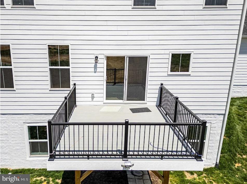 5019 FORSYTHIA PL, BLACKSBURG, Virginia 24060, 5 Bedrooms Bedrooms, 10 Rooms Rooms,4 BathroomsBathrooms,Residential,For sale,5019 FORSYTHIA PL,VAMV2000052 MLS # VAMV2000052