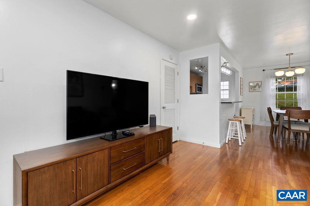 114 HESSIAN HILLS RDG #1, CHARLOTTESVILLE, Virginia 22901, 3 Bedrooms Bedrooms, ,1 BathroomBathrooms,Residential,For sale,114 HESSIAN HILLS RDG #1,673944 MLS # 673944