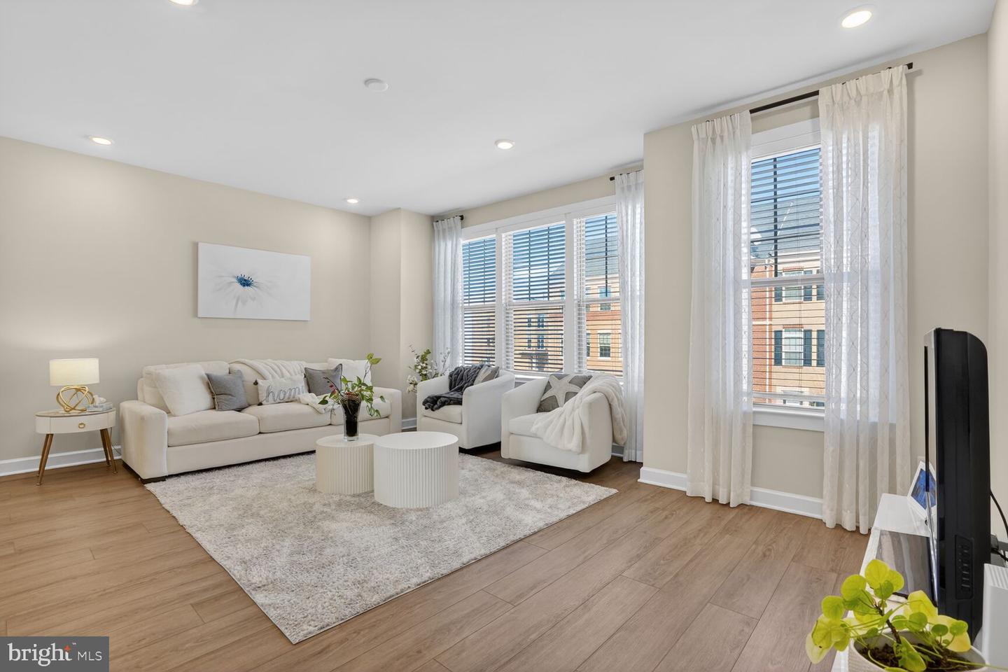 3757 MAYORS WAY, FAIRFAX, Virginia 22030, 3 Bedrooms Bedrooms, ,3 BathroomsBathrooms,Residential,For sale,3757 MAYORS WAY,VAFC2007874 MLS # VAFC2007874