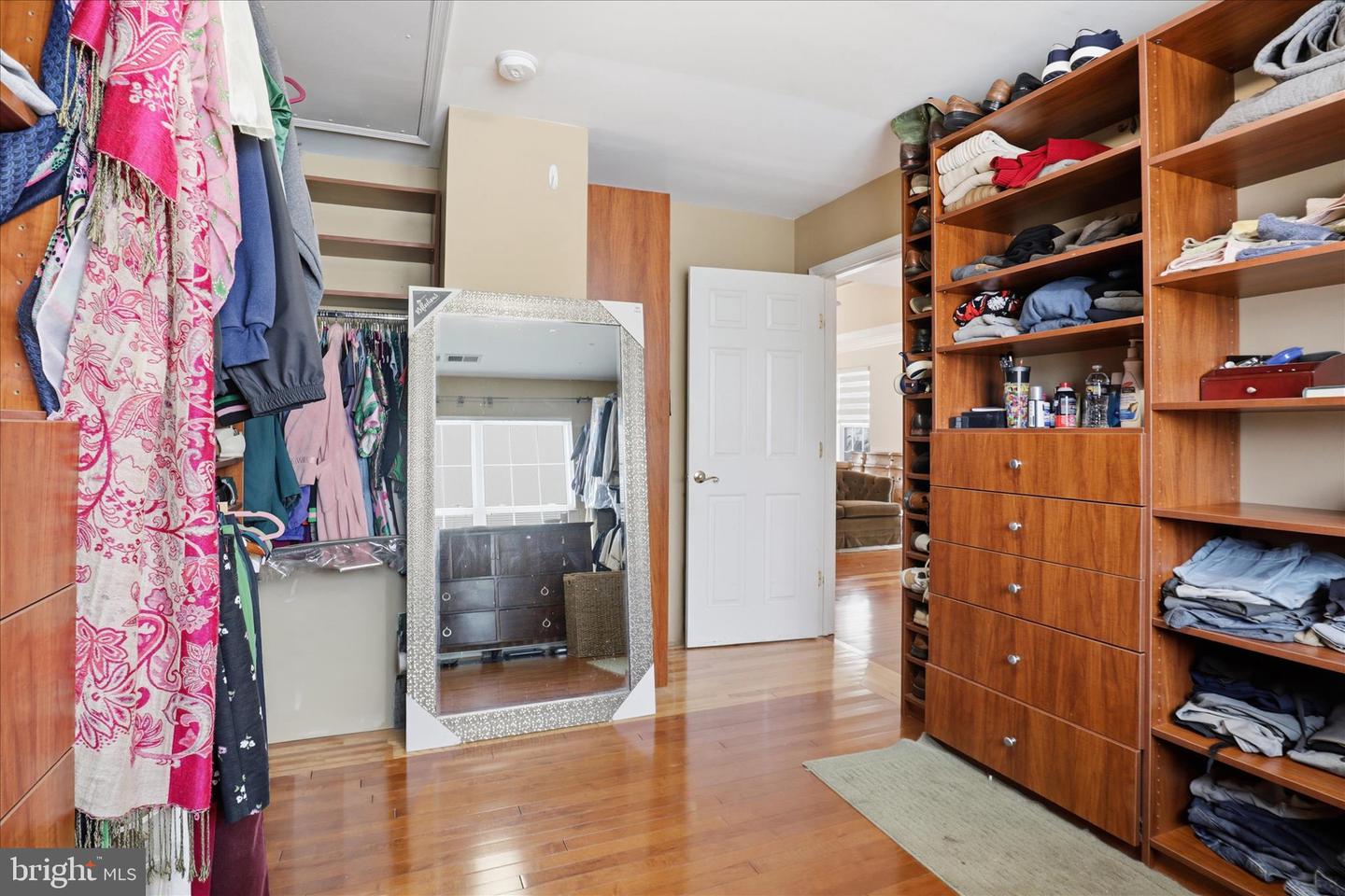 43004 BATTERY POINT PL, LEESBURG, Virginia 20176, 4 Bedrooms Bedrooms, ,4 BathroomsBathrooms,Residential,For sale,43004 BATTERY POINT PL,VALO2117370 MLS # VALO2117370