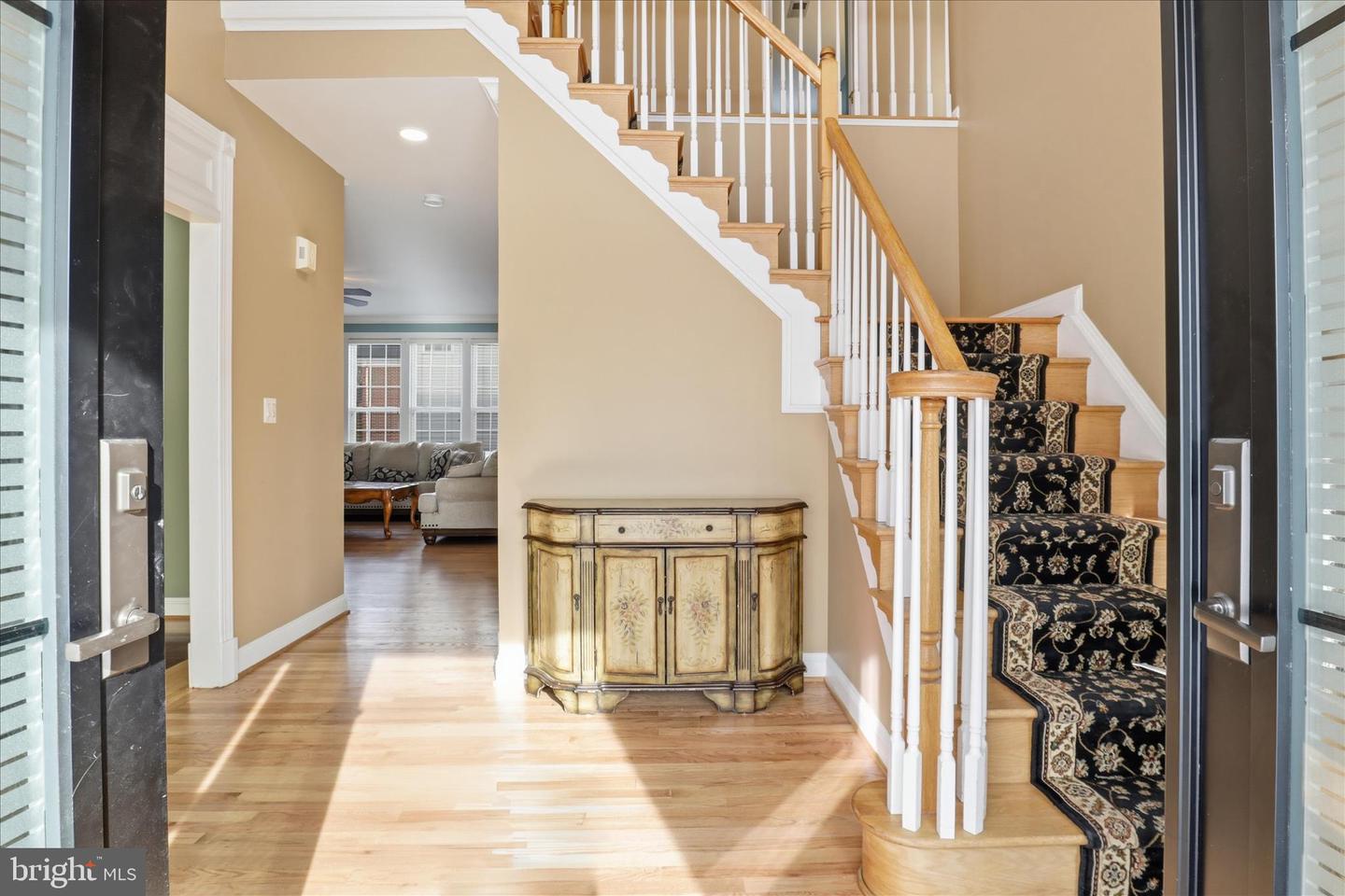 43004 BATTERY POINT PL, LEESBURG, Virginia 20176, 4 Bedrooms Bedrooms, ,4 BathroomsBathrooms,Residential,For sale,43004 BATTERY POINT PL,VALO2117370 MLS # VALO2117370