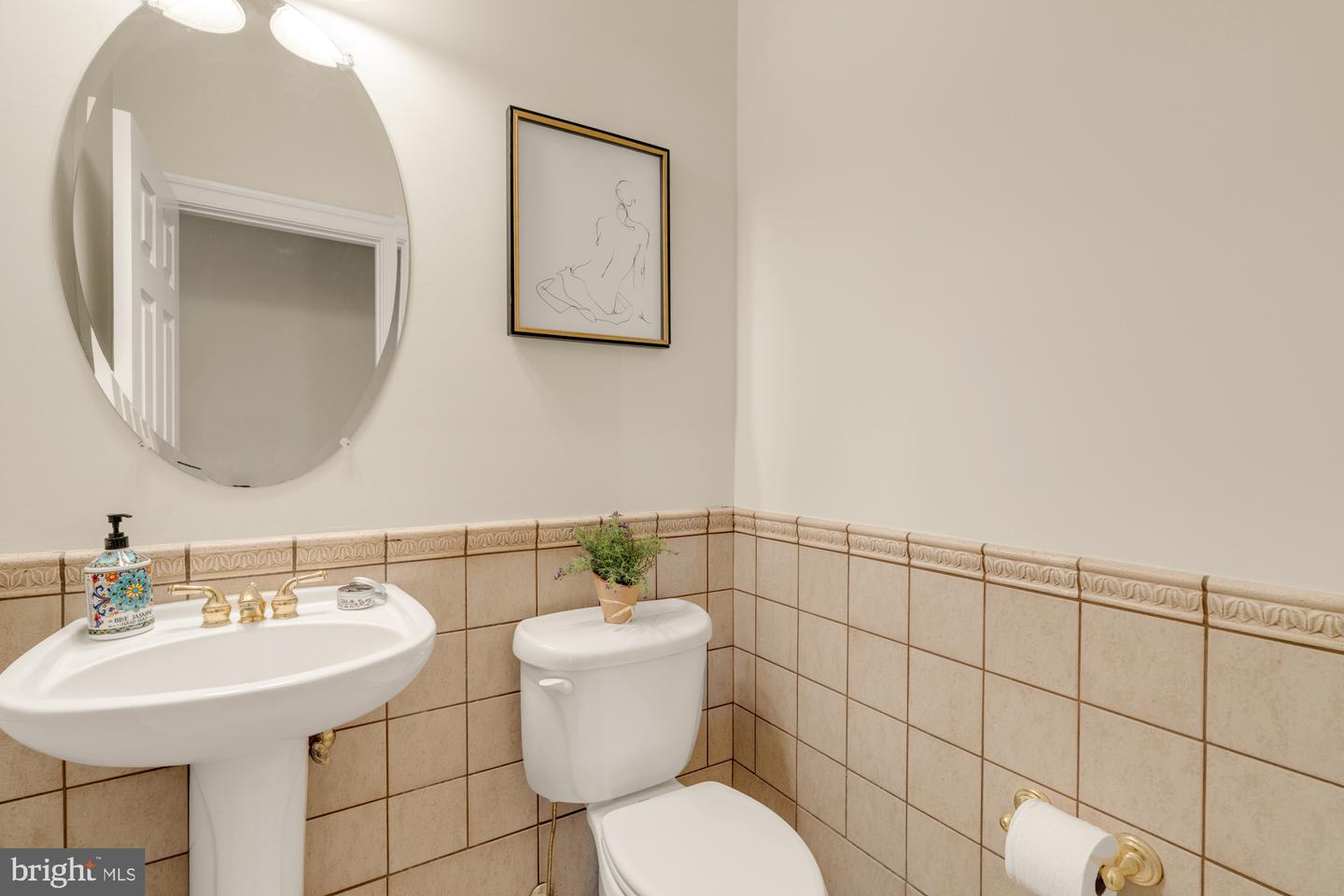 6238 LINWAY TER, MCLEAN, Virginia 22101, 6 Bedrooms Bedrooms, ,6 BathroomsBathrooms,Residential,For sale,6238 LINWAY TER,VAFX2294092 MLS # VAFX2294092