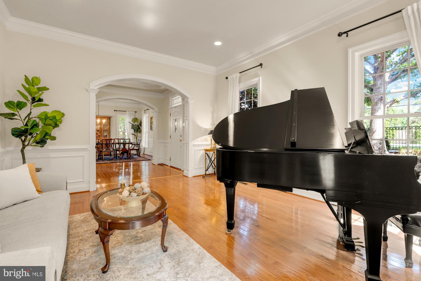 6238 LINWAY TER, MCLEAN, Virginia 22101, 6 Bedrooms Bedrooms, ,6 BathroomsBathrooms,Residential,For sale,6238 LINWAY TER,VAFX2294092 MLS # VAFX2294092