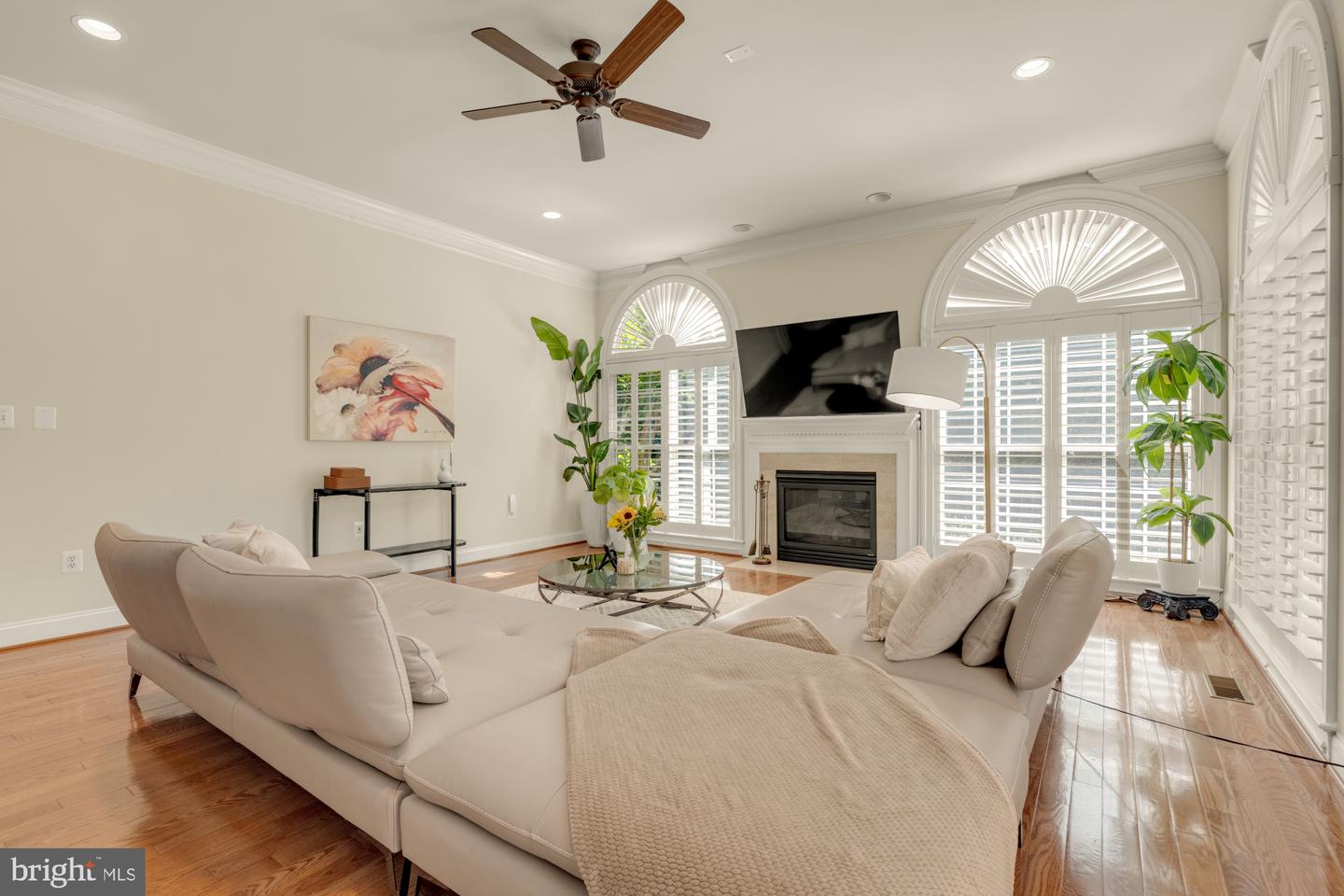 6238 LINWAY TER, MCLEAN, Virginia 22101, 6 Bedrooms Bedrooms, ,6 BathroomsBathrooms,Residential,For sale,6238 LINWAY TER,VAFX2294092 MLS # VAFX2294092