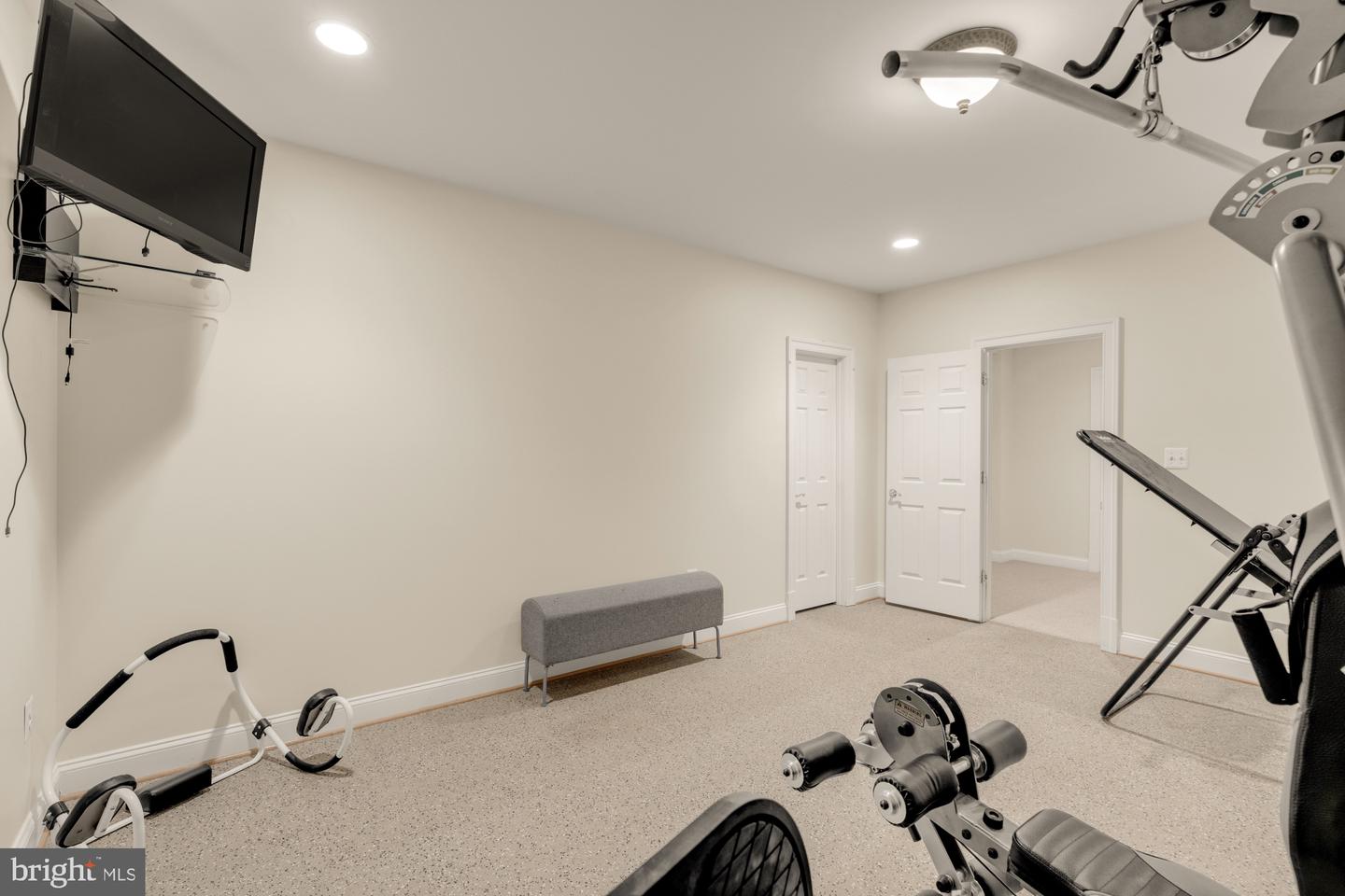 6238 LINWAY TER, MCLEAN, Virginia 22101, 6 Bedrooms Bedrooms, ,6 BathroomsBathrooms,Residential,For sale,6238 LINWAY TER,VAFX2294092 MLS # VAFX2294092