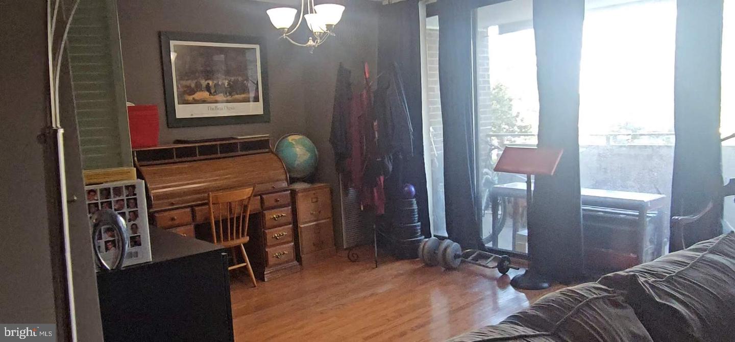 250 S REYNOLDS ST #206, ALEXANDRIA, Virginia 22304, 1 Bedroom Bedrooms, 8 Rooms Rooms,1 BathroomBathrooms,Residential,For sale,250 S REYNOLDS ST #206,VAAX2054798 MLS # VAAX2054798