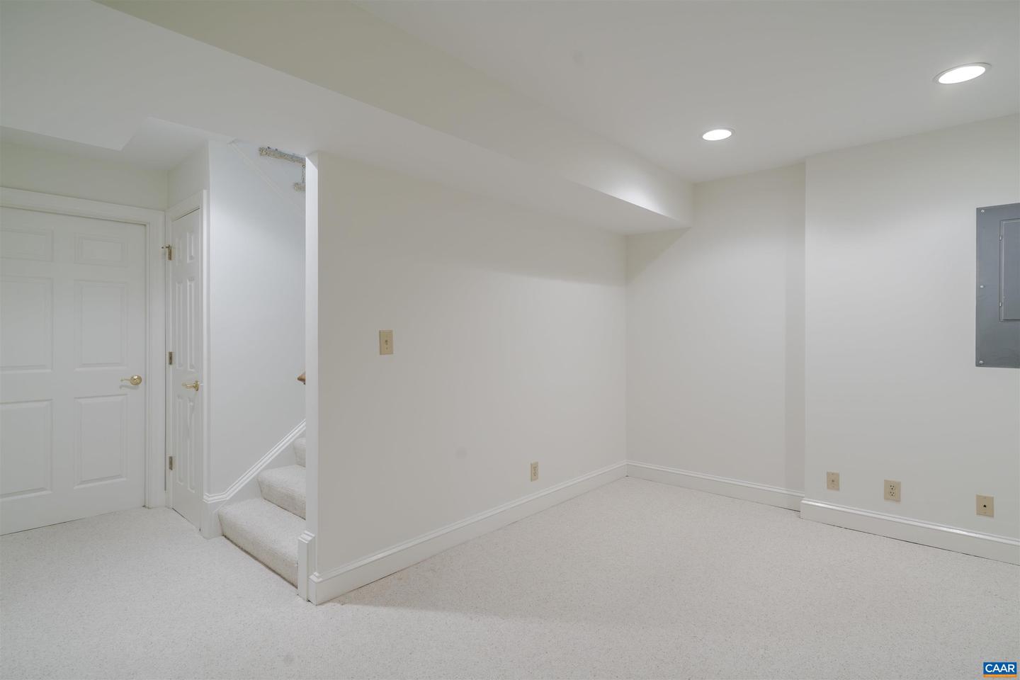 1362 PANTOPS COTTAGE CT, CHARLOTTESVILLE, Virginia 22911, 3 Bedrooms Bedrooms, ,2 BathroomsBathrooms,Residential,For sale,1362 PANTOPS COTTAGE CT,673962 MLS # 673962