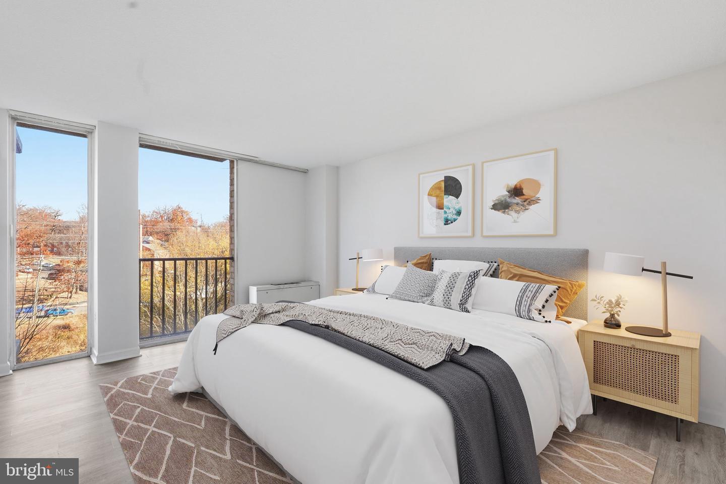 4600 S FOUR MILE RUN DR #613, ARLINGTON, Virginia 22204, 1 Bedroom Bedrooms, 5 Rooms Rooms,1 BathroomBathrooms,Residential,For sale,4600 S FOUR MILE RUN DR #613,VAAR2069658 MLS # VAAR2069658