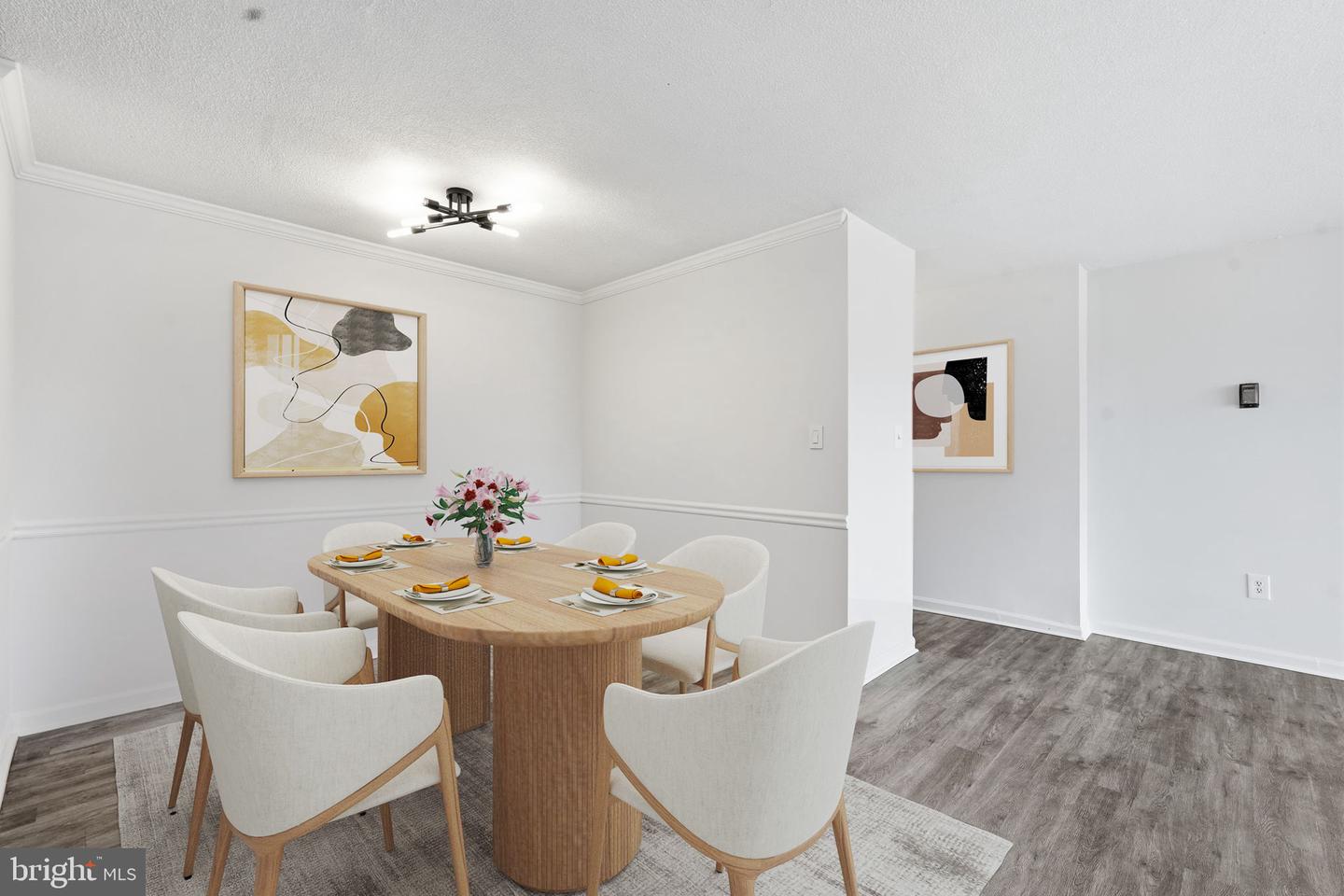 4600 S FOUR MILE RUN DR #613, ARLINGTON, Virginia 22204, 1 Bedroom Bedrooms, 5 Rooms Rooms,1 BathroomBathrooms,Residential,For sale,4600 S FOUR MILE RUN DR #613,VAAR2069658 MLS # VAAR2069658