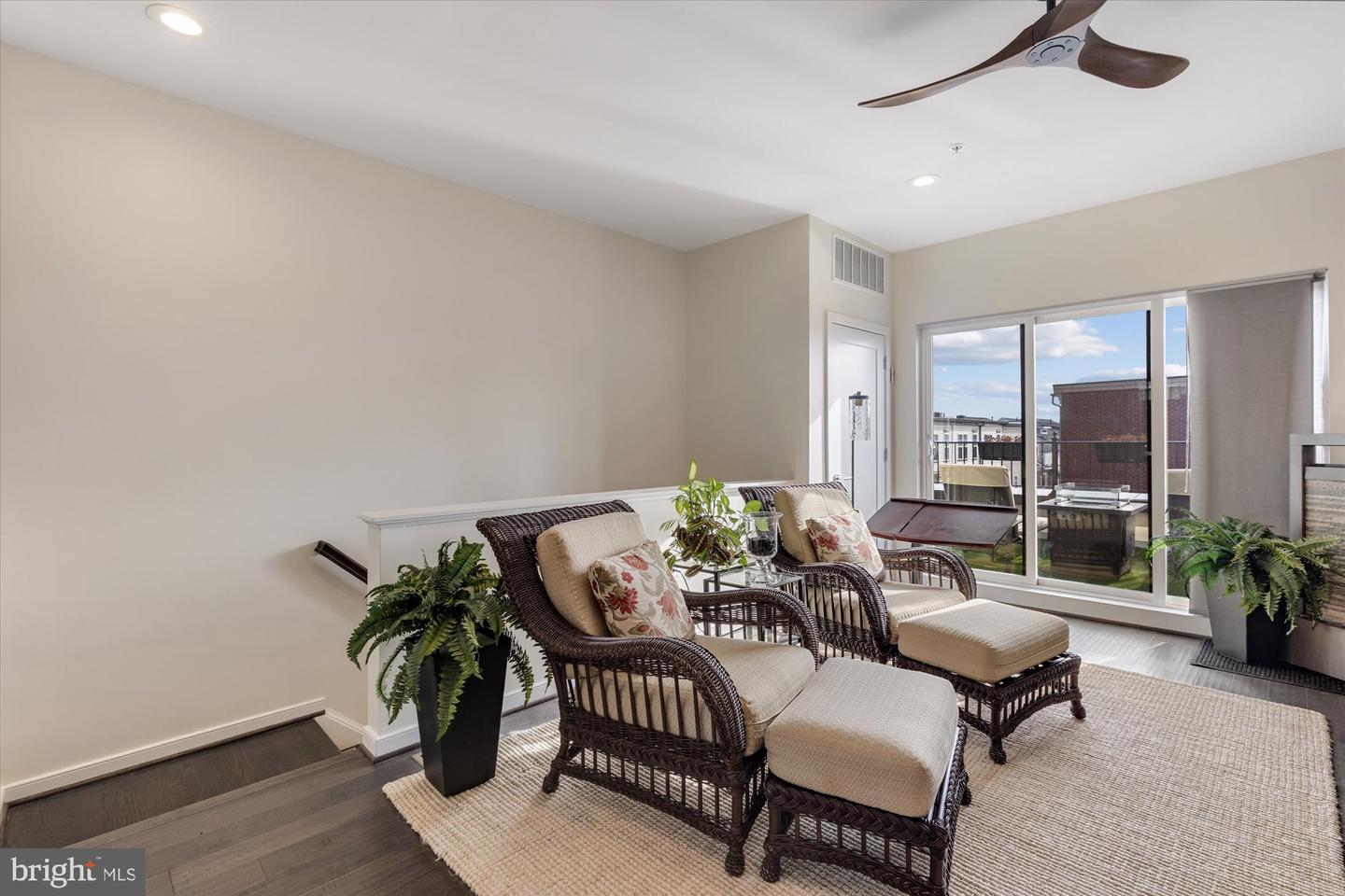 254 BLUEMONT BRANCH TER SE, LEESBURG, Virginia 20175, 3 Bedrooms Bedrooms, ,3 BathroomsBathrooms,Residential,For sale,254 BLUEMONT BRANCH TER SE,VALO2117390 MLS # VALO2117390