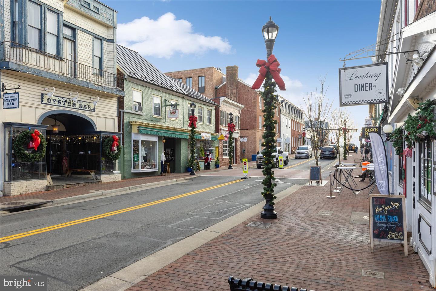 254 BLUEMONT BRANCH TER SE, LEESBURG, Virginia 20175, 3 Bedrooms Bedrooms, ,3 BathroomsBathrooms,Residential,For sale,254 BLUEMONT BRANCH TER SE,VALO2117390 MLS # VALO2117390