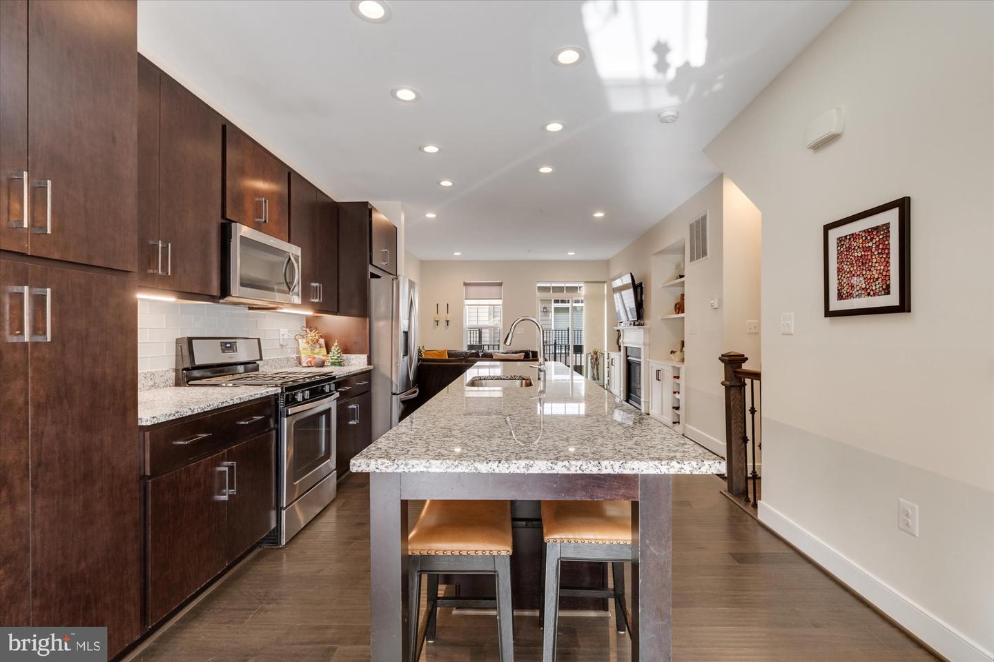 254 BLUEMONT BRANCH TER SE, LEESBURG, Virginia 20175, 3 Bedrooms Bedrooms, ,3 BathroomsBathrooms,Residential,For sale,254 BLUEMONT BRANCH TER SE,VALO2117390 MLS # VALO2117390