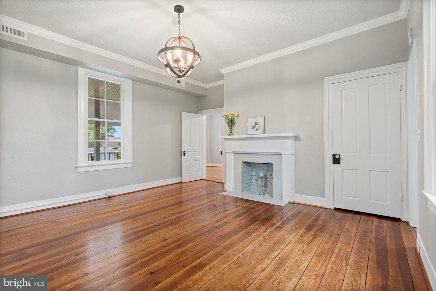 105 E WASHINGTON ST, REMINGTON, Virginia 22734, 4 Bedrooms Bedrooms, ,2 BathroomsBathrooms,Residential,For sale,105 E WASHINGTON ST,VAFQ2020806 MLS # VAFQ2020806