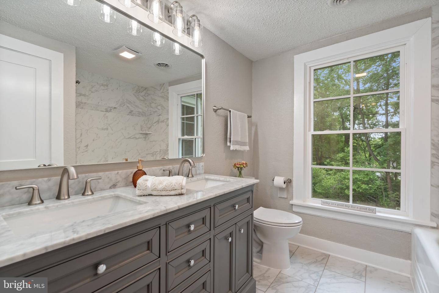 105 E WASHINGTON ST, REMINGTON, Virginia 22734, 4 Bedrooms Bedrooms, ,2 BathroomsBathrooms,Residential,For sale,105 E WASHINGTON ST,VAFQ2020806 MLS # VAFQ2020806