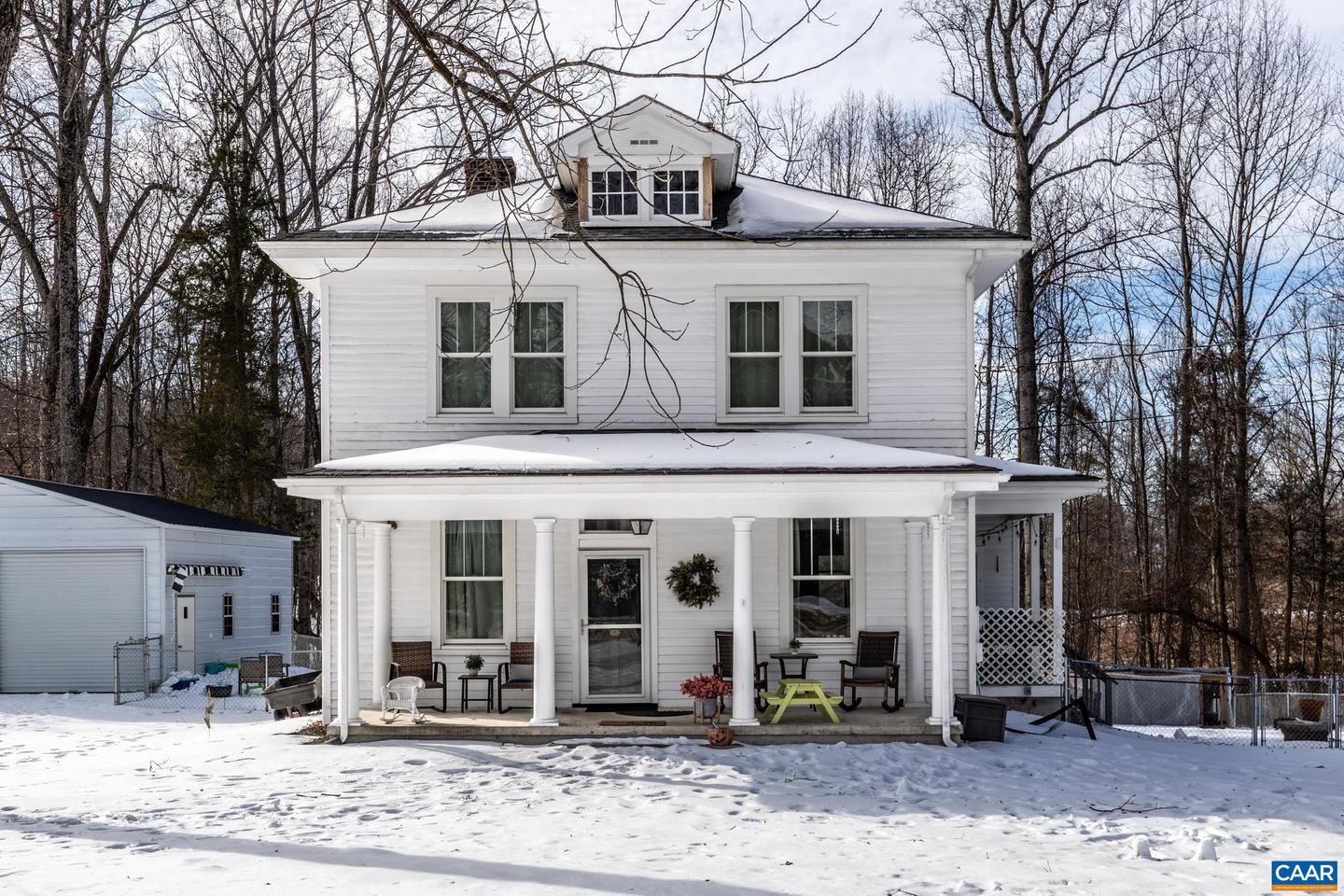 4615 DAVIS HWY, LOUISA, Virginia 23093, 3 Bedrooms Bedrooms, ,2 BathroomsBathrooms,Residential,For sale,4615 DAVIS HWY,673967 MLS # 673967