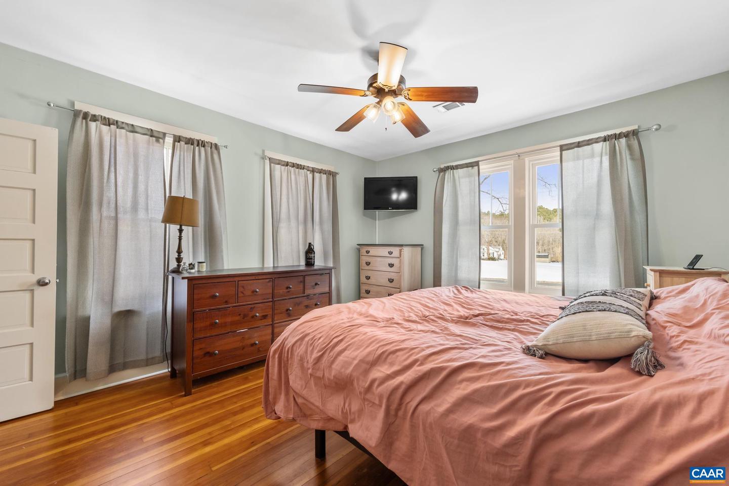 4615 DAVIS HWY, LOUISA, Virginia 23093, 3 Bedrooms Bedrooms, ,2 BathroomsBathrooms,Residential,For sale,4615 DAVIS HWY,673967 MLS # 673967