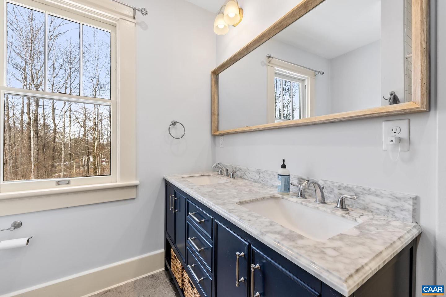 4615 DAVIS HWY, LOUISA, Virginia 23093, 3 Bedrooms Bedrooms, ,2 BathroomsBathrooms,Residential,For sale,4615 DAVIS HWY,673967 MLS # 673967