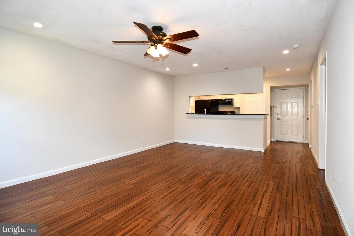 3315 WYNDHAM CIR #1223, ALEXANDRIA, Virginia 22302, 1 Bedroom Bedrooms, ,1 BathroomBathrooms,Residential,For sale,3315 WYNDHAM CIR #1223,VAAX2054804 MLS # VAAX2054804