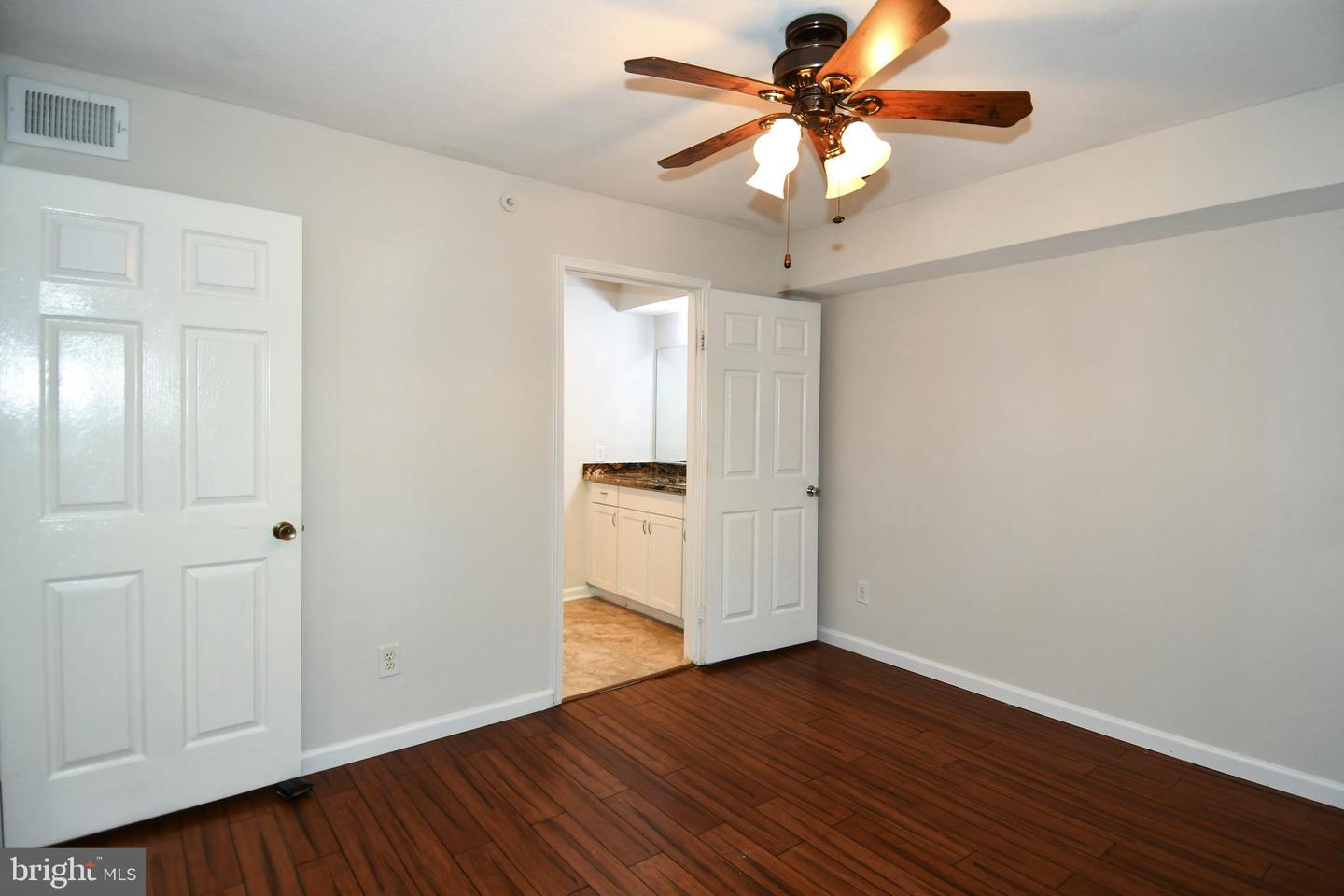 3315 WYNDHAM CIR #1223, ALEXANDRIA, Virginia 22302, 1 Bedroom Bedrooms, ,1 BathroomBathrooms,Residential,For sale,3315 WYNDHAM CIR #1223,VAAX2054804 MLS # VAAX2054804