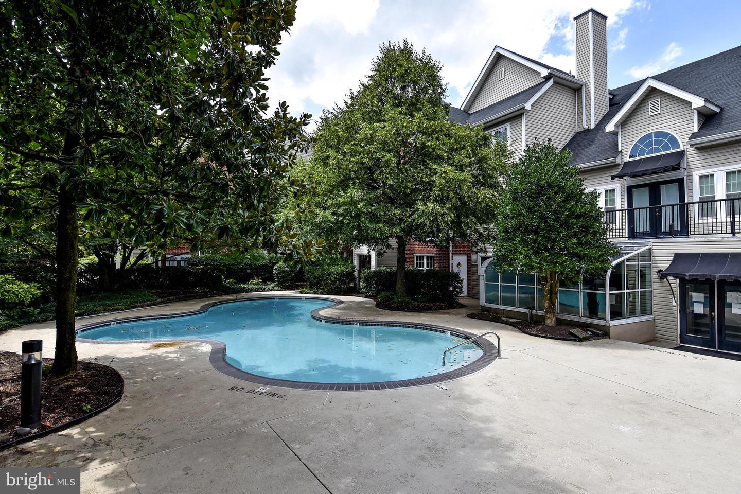 3315 WYNDHAM CIR #1223, ALEXANDRIA, Virginia 22302, 1 Bedroom Bedrooms, ,1 BathroomBathrooms,Residential,For sale,3315 WYNDHAM CIR #1223,VAAX2054804 MLS # VAAX2054804