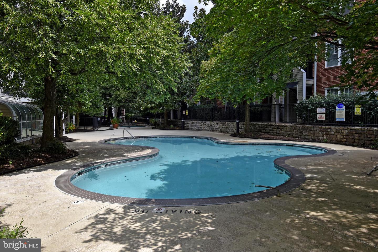 3315 WYNDHAM CIR #1223, ALEXANDRIA, Virginia 22302, 1 Bedroom Bedrooms, ,1 BathroomBathrooms,Residential,For sale,3315 WYNDHAM CIR #1223,VAAX2054804 MLS # VAAX2054804