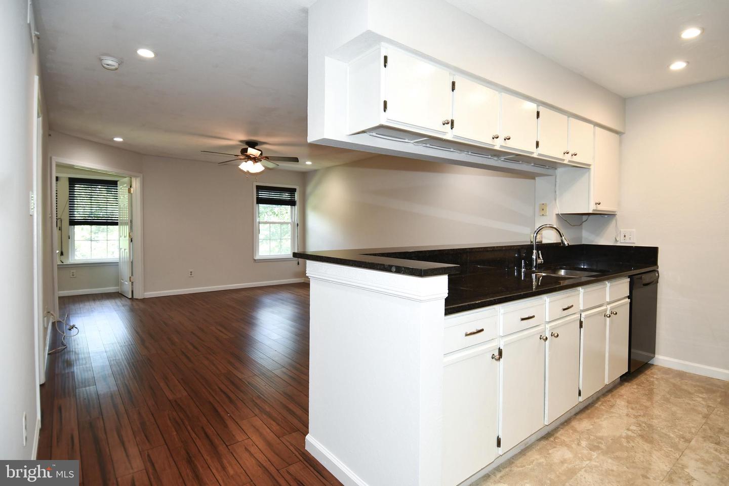 3315 WYNDHAM CIR #1223, ALEXANDRIA, Virginia 22302, 1 Bedroom Bedrooms, ,1 BathroomBathrooms,Residential,For sale,3315 WYNDHAM CIR #1223,VAAX2054804 MLS # VAAX2054804