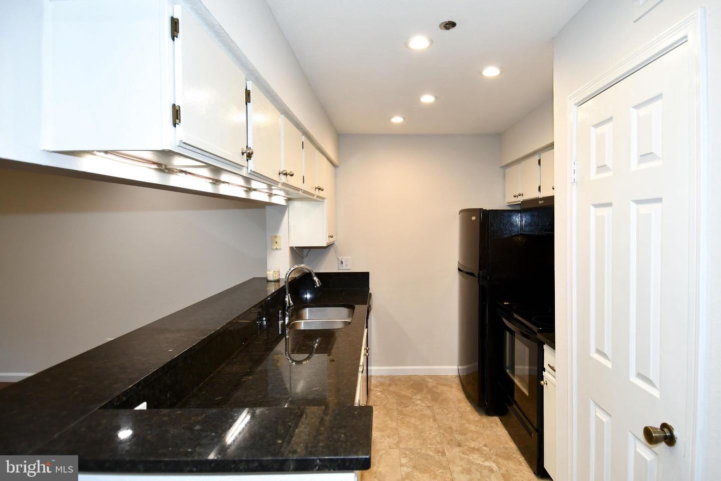 3315 WYNDHAM CIR #1223, ALEXANDRIA, Virginia 22302, 1 Bedroom Bedrooms, ,1 BathroomBathrooms,Residential,For sale,3315 WYNDHAM CIR #1223,VAAX2054804 MLS # VAAX2054804