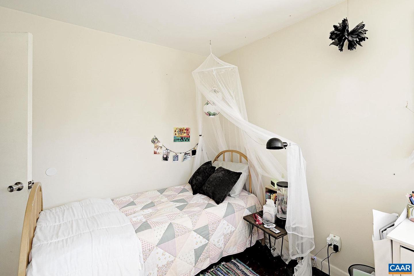 607 MONTROSE AVE, CHARLOTTESVILLE, Virginia 22902, 2 Bedrooms Bedrooms, ,1 BathroomBathrooms,Residential,For sale,607 MONTROSE AVE,673968 MLS # 673968