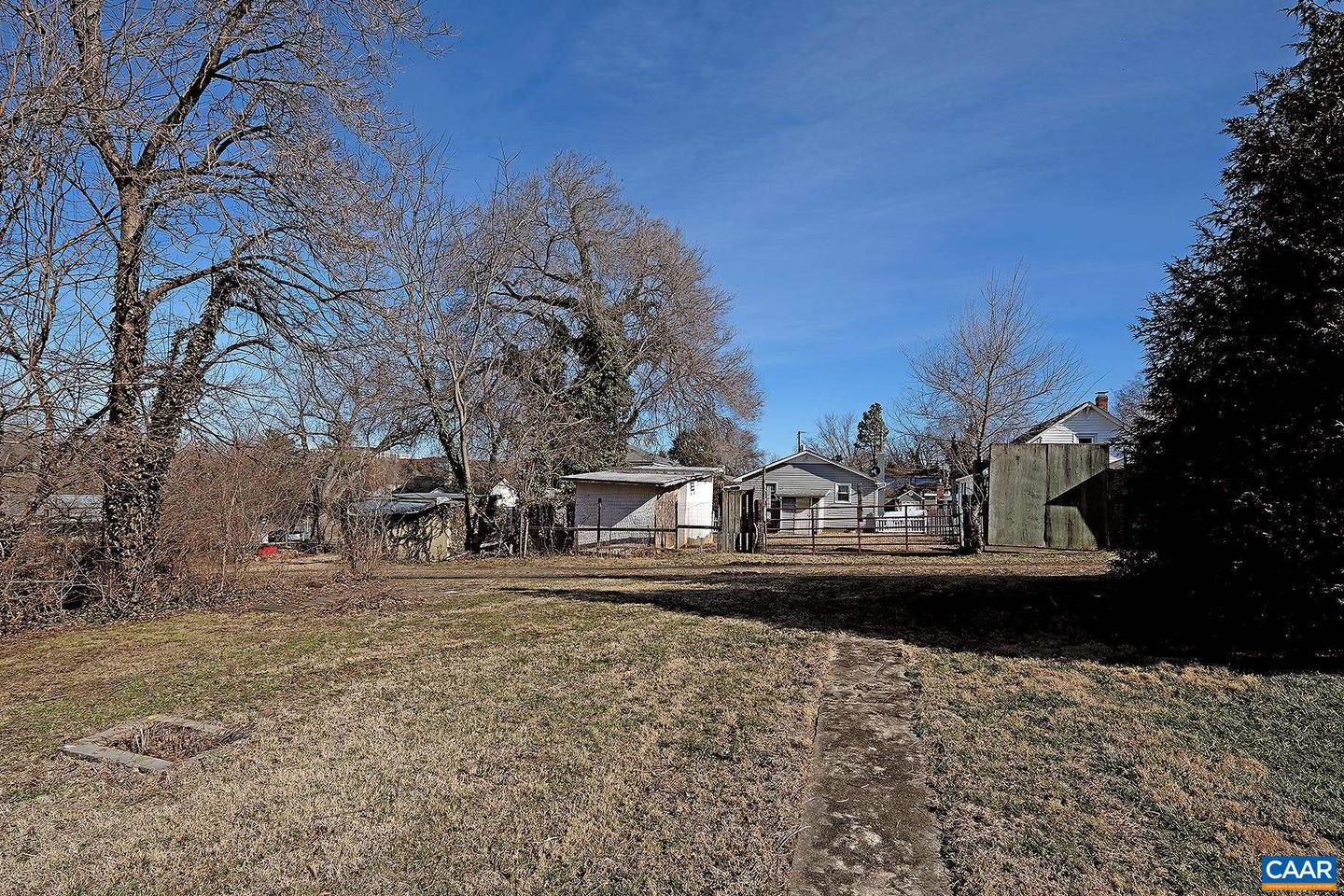 607 MONTROSE AVE, CHARLOTTESVILLE, Virginia 22902, 2 Bedrooms Bedrooms, ,1 BathroomBathrooms,Residential,For sale,607 MONTROSE AVE,673968 MLS # 673968