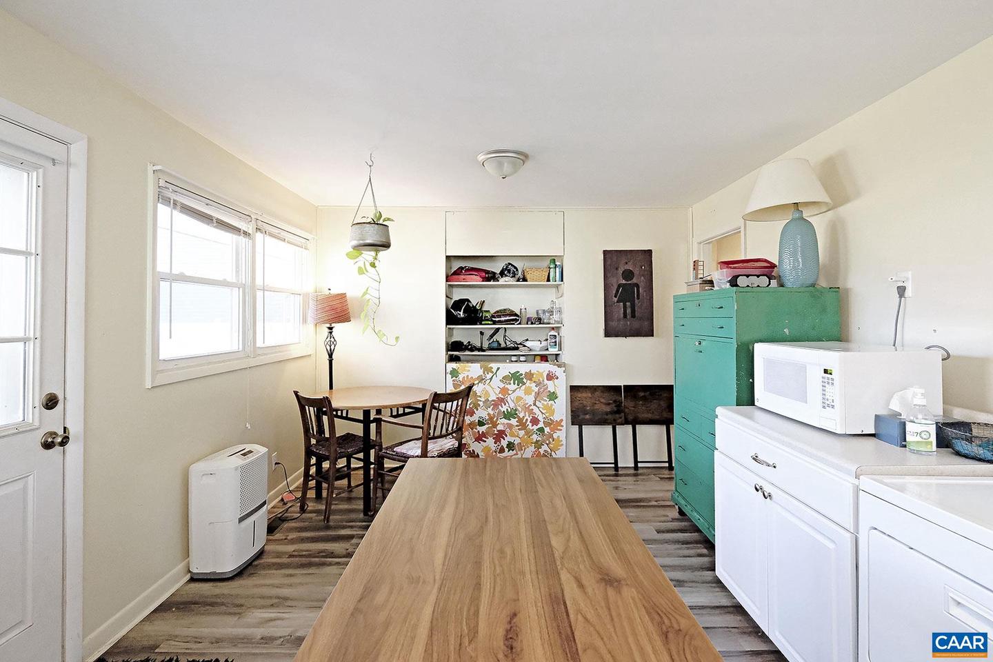 607 MONTROSE AVE, CHARLOTTESVILLE, Virginia 22902, 2 Bedrooms Bedrooms, ,1 BathroomBathrooms,Residential,For sale,607 MONTROSE AVE,673968 MLS # 673968