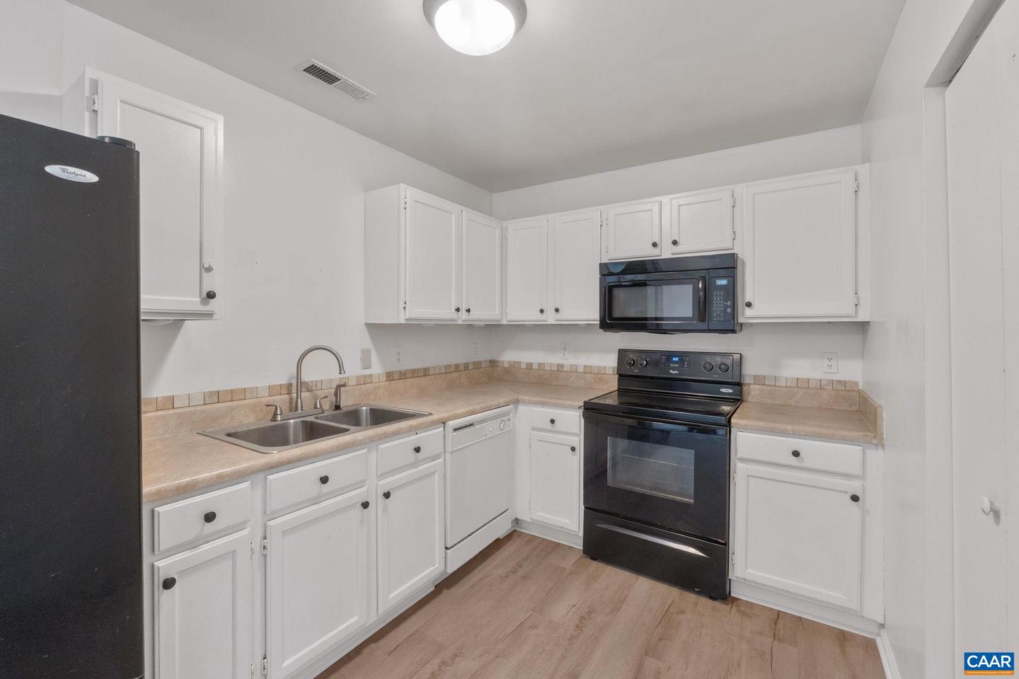 959 RIVES ST, CHARLOTTESVILLE, Virginia 22902, 3 Bedrooms Bedrooms, ,1 BathroomBathrooms,Residential,For sale,959 RIVES ST,673969 MLS # 673969