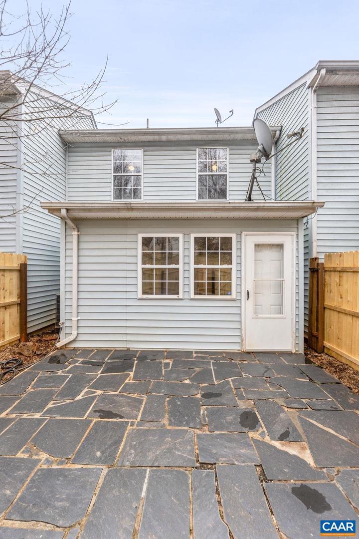 959 RIVES ST, CHARLOTTESVILLE, Virginia 22902, 3 Bedrooms Bedrooms, ,1 BathroomBathrooms,Residential,For sale,959 RIVES ST,673969 MLS # 673969