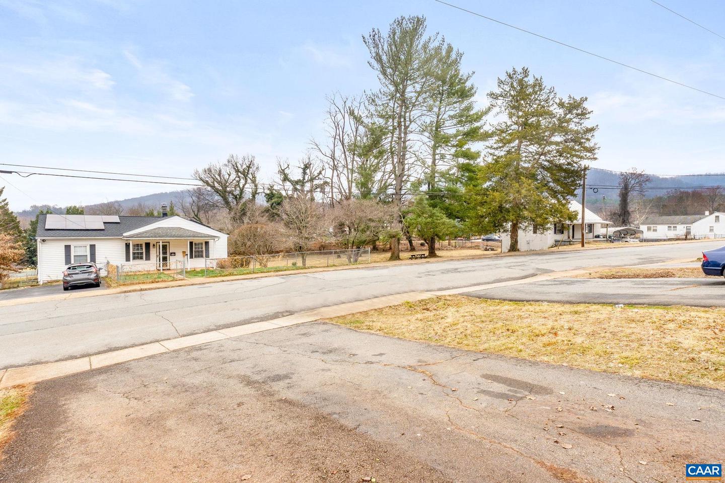 959 RIVES ST, CHARLOTTESVILLE, Virginia 22902, 3 Bedrooms Bedrooms, ,1 BathroomBathrooms,Residential,For sale,959 RIVES ST,673969 MLS # 673969